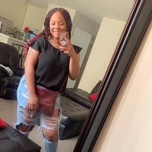 Meet your Posher, Jazmine